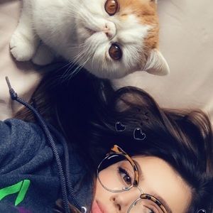 Meet your Posher, Arielle